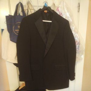 42L dinner jacket (tux)